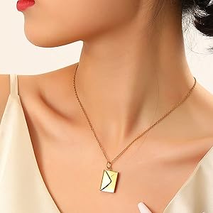 Collar Carta “Te Amo”